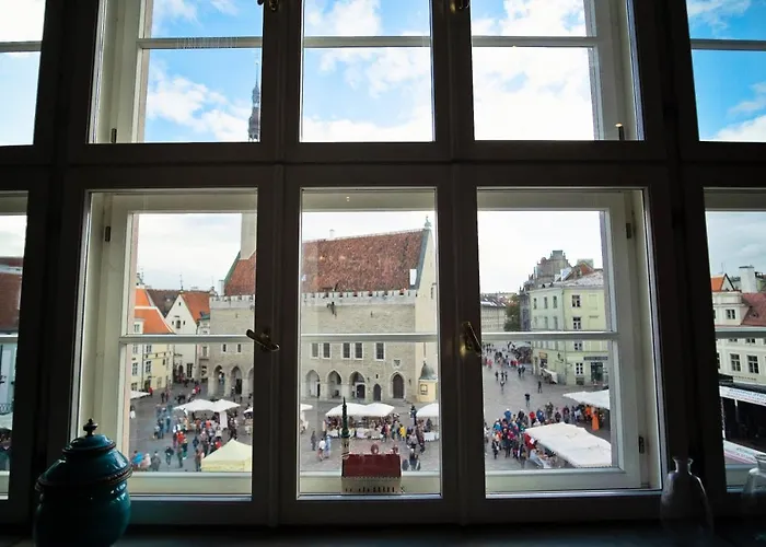 Dream - Main Square With Picturesque View *